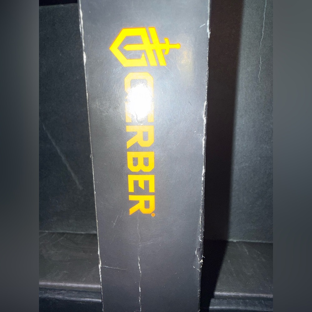 Gerber Multi-Tool Pliers With Scissors - image 4